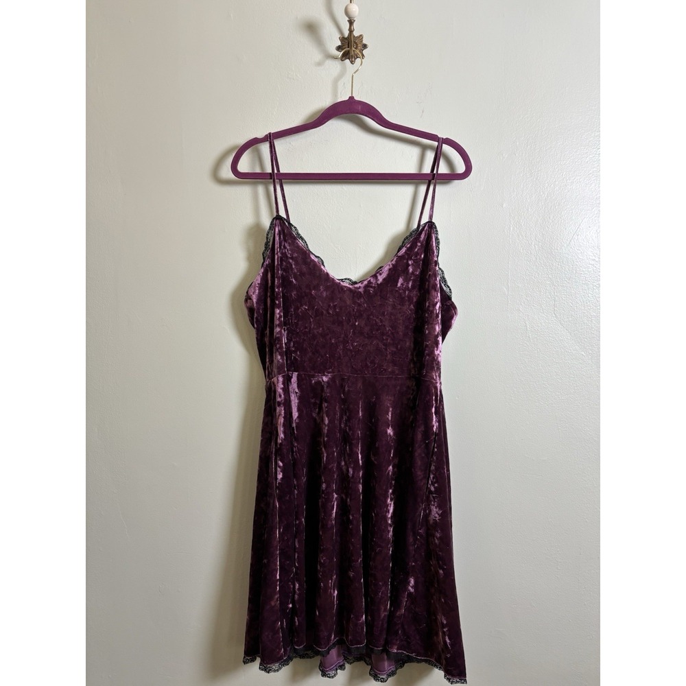Hot Topic 2X Purple Crushed Velvet Lace Mini Dress Whimsigoth Dark Romantic